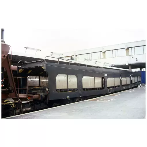 Wagon porte-autos DD DEV 66 - JOUEF HJ4209 - SNCF - HO 1/87 - EP. IV-V - 2R