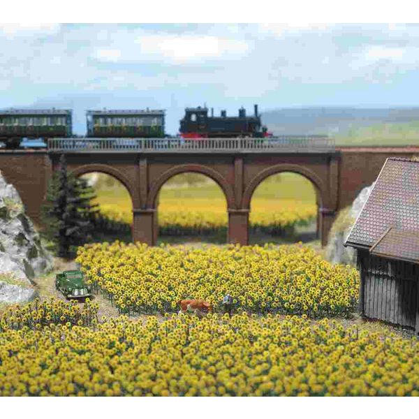 Busch - Sonnenblumen N (Bu8103)