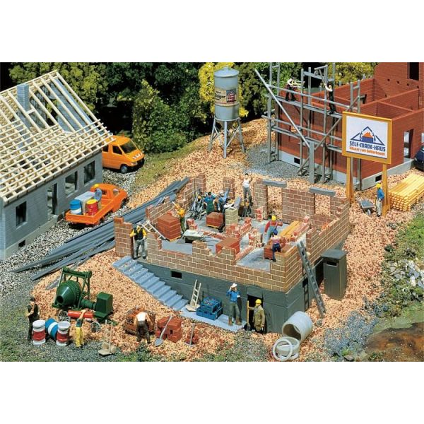 Faller - House under construction
