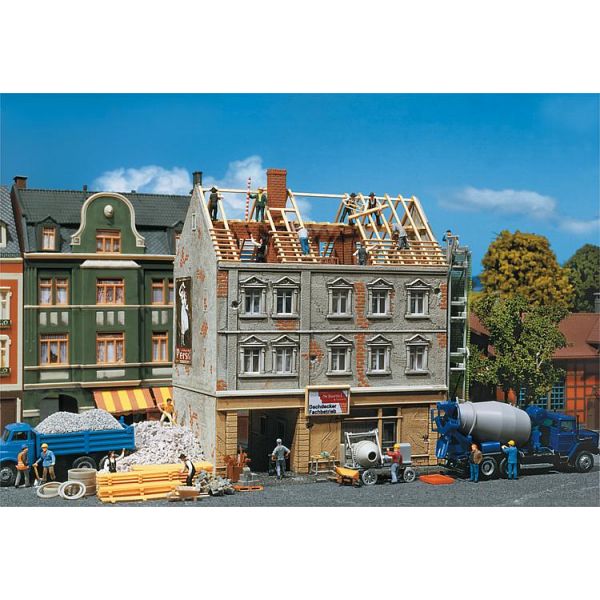 Faller - Town house under renovation