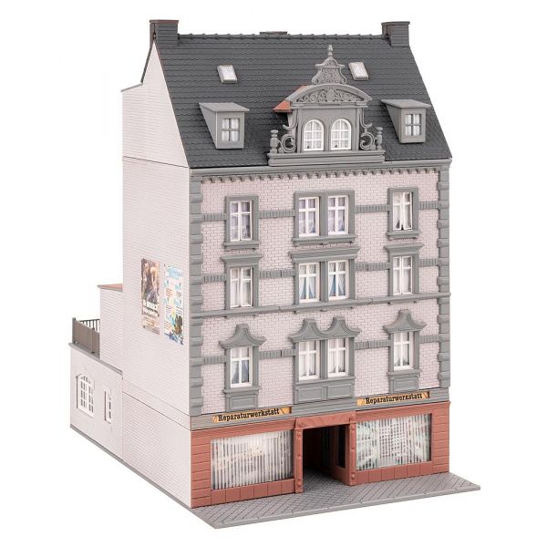 Faller - Town house with repair shop