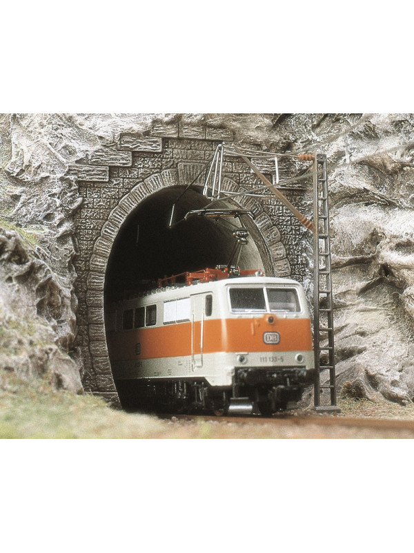 BUSCH 7026 Scala HO Due portali per galleria ad un binario (per linea aerea)