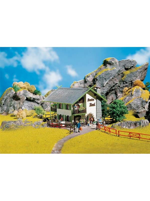 FALLER 130286 Scala HO Albergo pensione Rosel con scritte e balconi