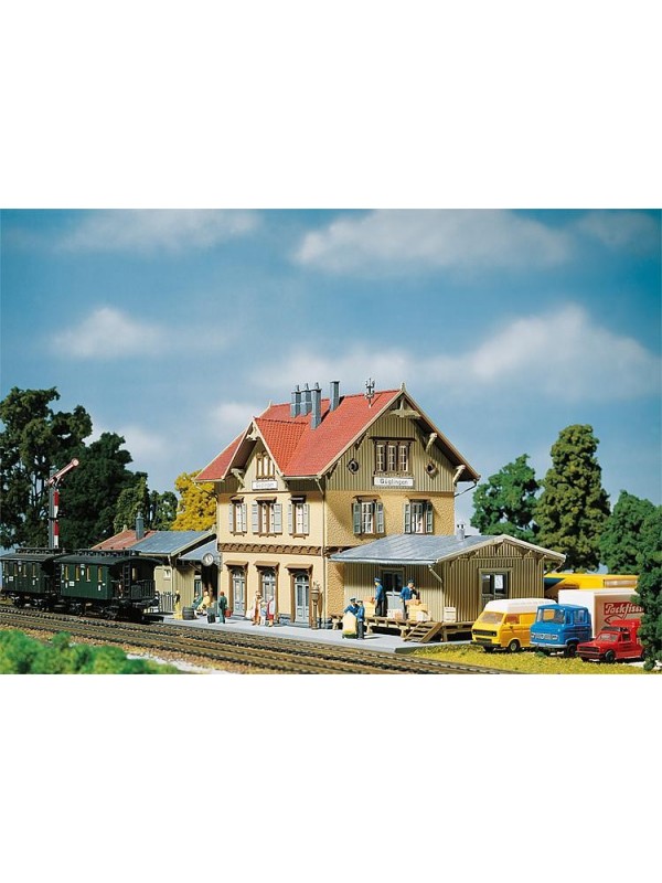 FALLER 110107 Scala HO Stazione di Guglingen con magazzino separato