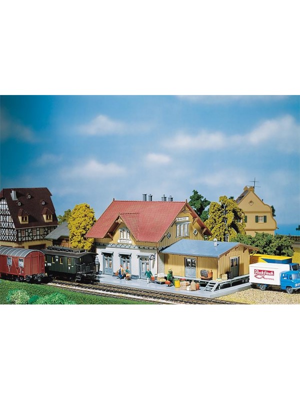 FALLER 110097 Scala HO Stazione di montagna Blumenfeld con deposito merci
