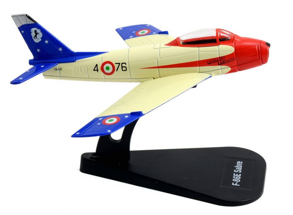 MODELLINO IN SCALA COMPATIBILE CON F86E SABRE CAVALLINO RAMPANTE 1:100 ITALERI IT48117