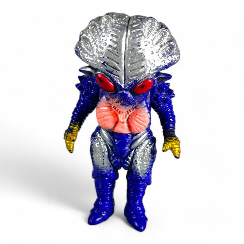 Ultraman: Ultra Kaiju Series - Alien Benzene Japanese Sofubi Figure