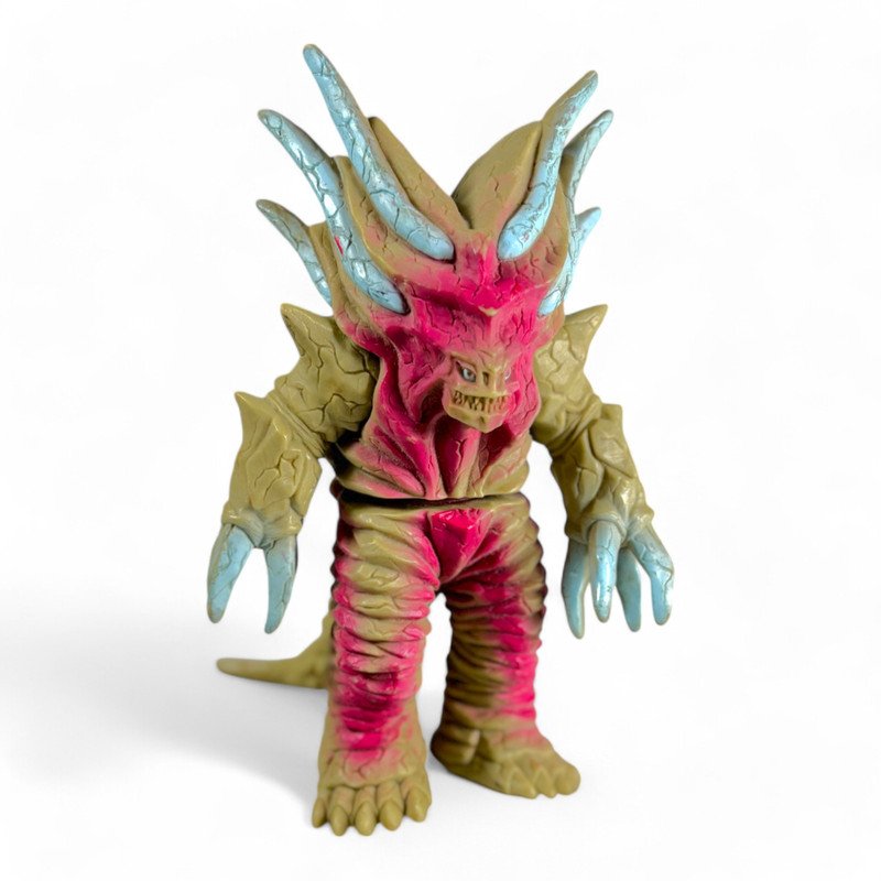 Ultraman: Ultra Kaiju Series - Evolyu Japanese Sofubi Figure