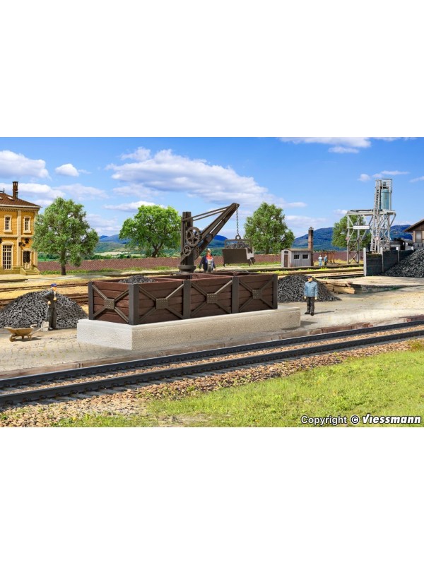 VOLLMER 45719 Scala HO Carbonaia per deposito e carico carbone (con grù)