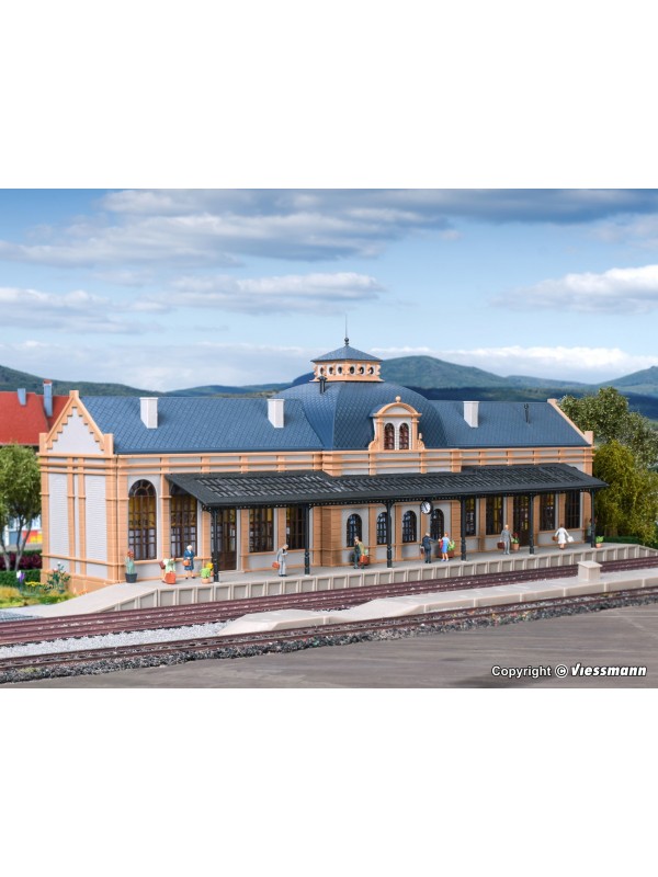 VOLLMER 43561 Scala HO Stazione di Nordstadt con pensilina e tettoia