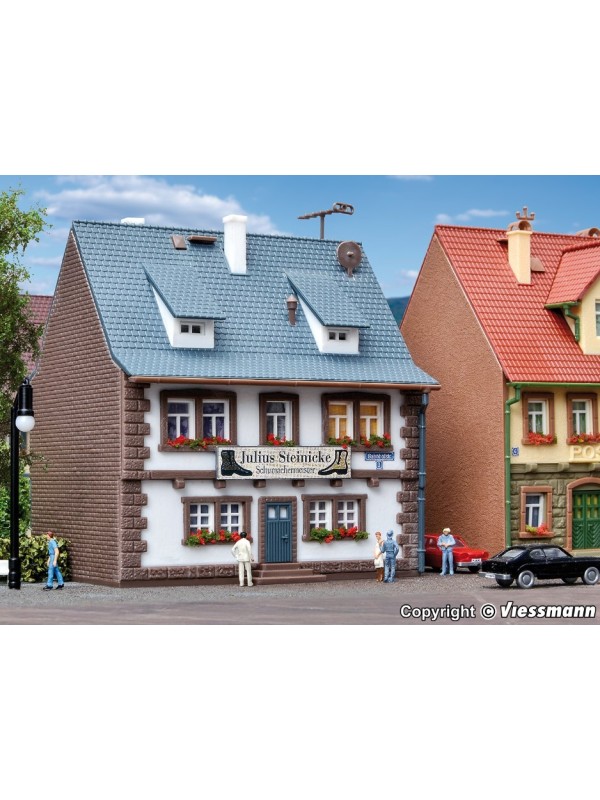 VOLLMER 47646 Scala N Serie Classic: Fabbricato con negozio del calzolaio