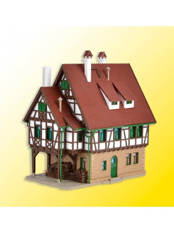 VOLLMER 47730 Scala N Serie con intelaiatura: Casa di campagna a tre piani